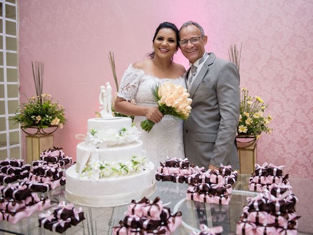 O casamento de Fausto e Elizete em Cuiabá, Mato Grosso 23