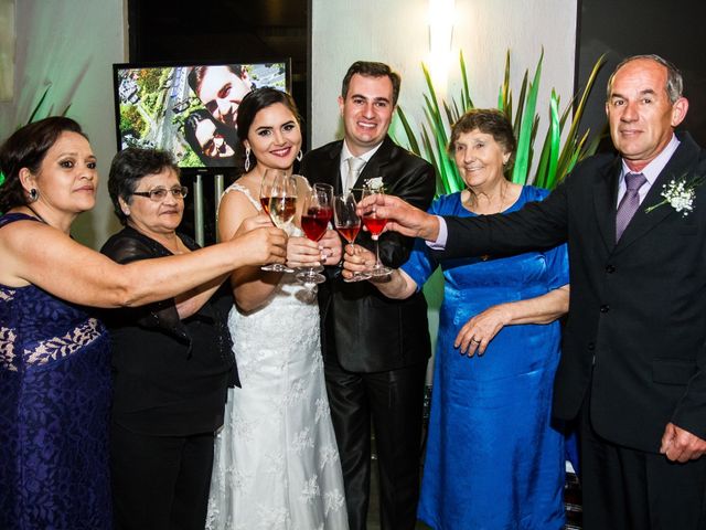 O casamento de Anderson e Viviane em Bento Gonçalves, Rio Grande do Sul 39