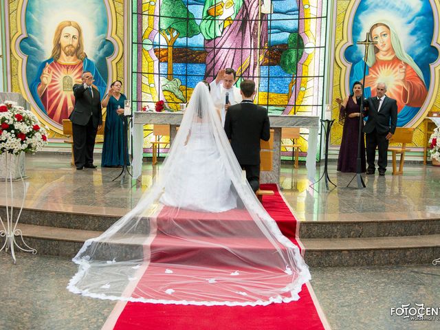 O casamento de Rafael e Angélica em São Sebastião do Paraíso, Minas Gerais 23