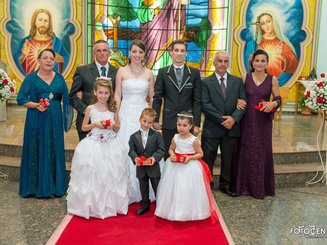 O casamento de Rafael e Angélica em São Sebastião do Paraíso, Minas Gerais 25