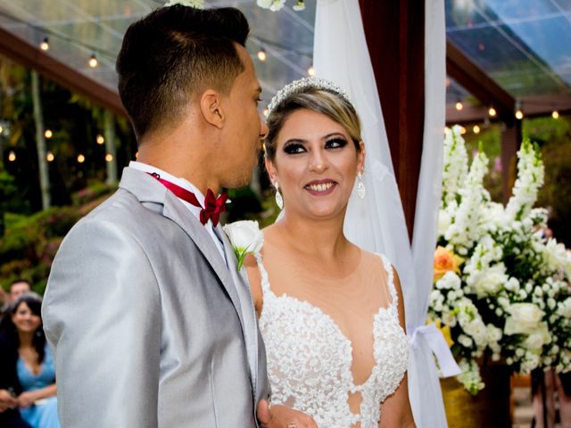 O casamento de Tiago e Malu em Belo Horizonte, Minas Gerais 14