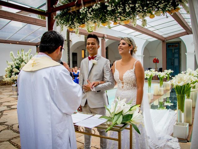 O casamento de Tiago e Malu em Belo Horizonte, Minas Gerais 17
