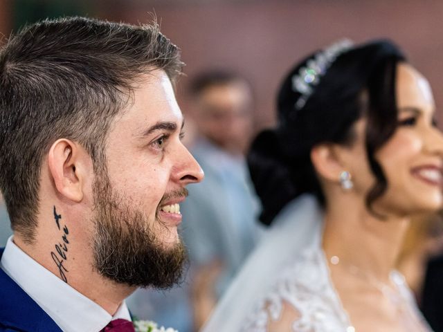 O casamento de Tiago e Adrielle em Valparaíso de Goiás, Goiás 14