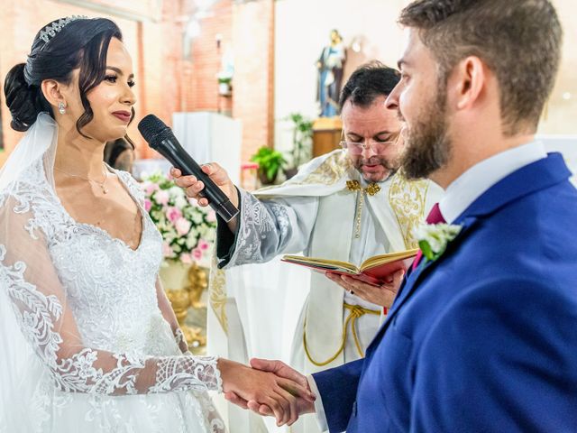 O casamento de Tiago e Adrielle em Valparaíso de Goiás, Goiás 22