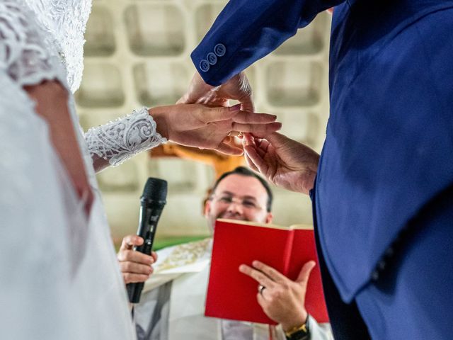 O casamento de Tiago e Adrielle em Valparaíso de Goiás, Goiás 26