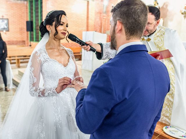 O casamento de Tiago e Adrielle em Valparaíso de Goiás, Goiás 27