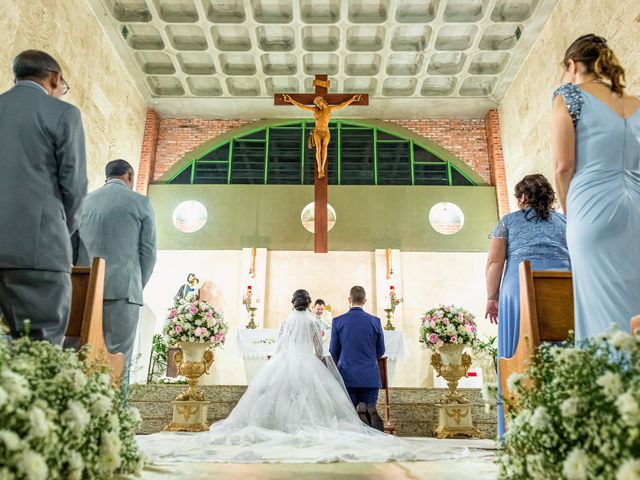 O casamento de Tiago e Adrielle em Valparaíso de Goiás, Goiás 29