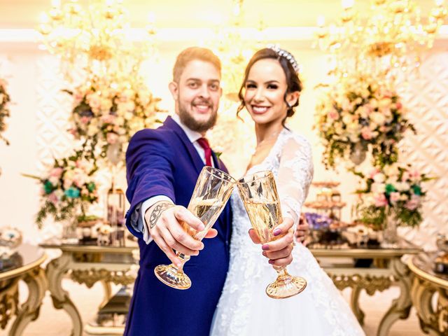 O casamento de Tiago e Adrielle em Valparaíso de Goiás, Goiás 44