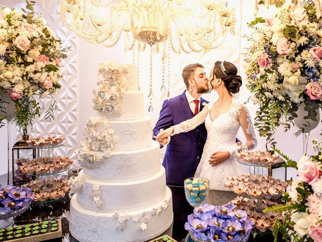 O casamento de Tiago e Adrielle em Valparaíso de Goiás, Goiás 47