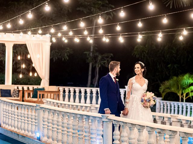 O casamento de Tiago e Adrielle em Valparaíso de Goiás, Goiás 56