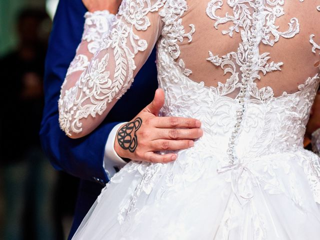 O casamento de Tiago e Adrielle em Valparaíso de Goiás, Goiás 61