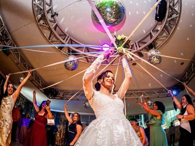 O casamento de Tiago e Adrielle em Valparaíso de Goiás, Goiás 65