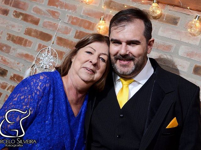 O casamento de Emerson  e Paula Cristina  em Nova Santa Rita, Rio Grande do Sul 32