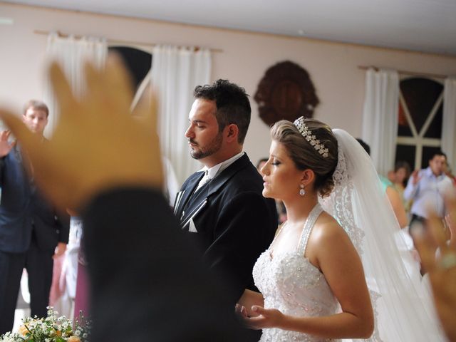O casamento de Michell Marchi e Daniele Marchi em Campo Mourão, Paraná 22