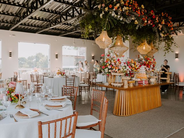 O casamento de THIAGO e FERNANDA em Porto Alegre, Rio Grande do Sul 55