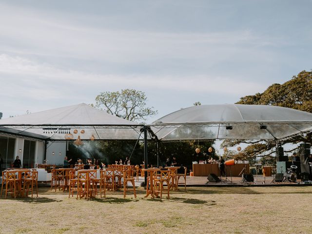 O casamento de THIAGO e FERNANDA em Porto Alegre, Rio Grande do Sul 57