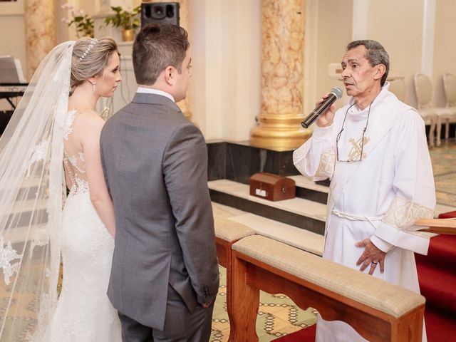 O casamento de Renato e Danusa em Belo Horizonte, Minas Gerais 21