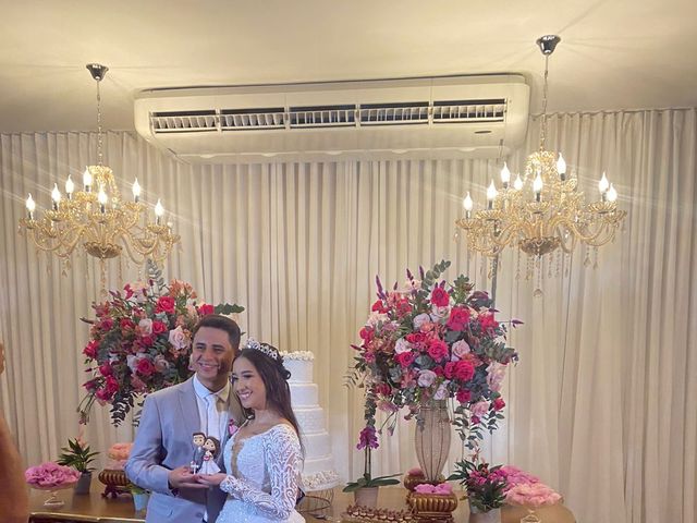 O casamento de Sandro  e Letícia em Belo Horizonte, Minas Gerais 13