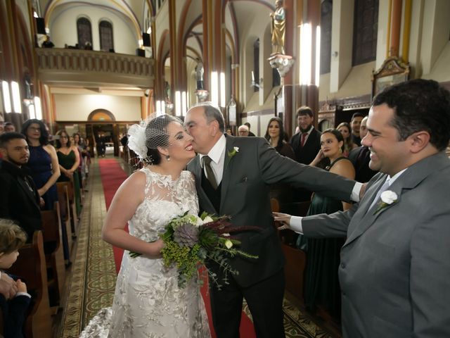 O casamento de Telio e Débora em Belo Horizonte, Minas Gerais 35