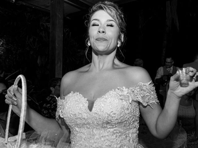 O casamento de Rene e Helen em Cotia, São Paulo Estado 50