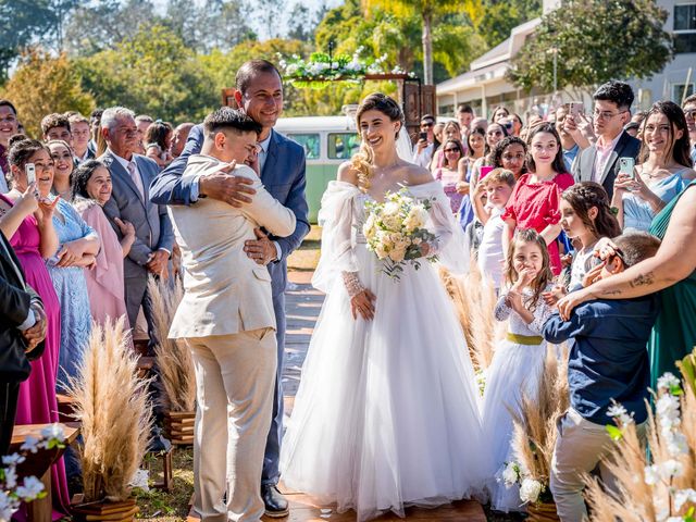 O casamento de Felipe e Emyli em Fazenda Rio Grande, Paraná 43