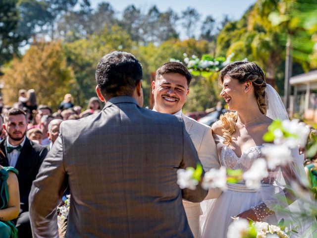 O casamento de Felipe e Emyli em Fazenda Rio Grande, Paraná 47