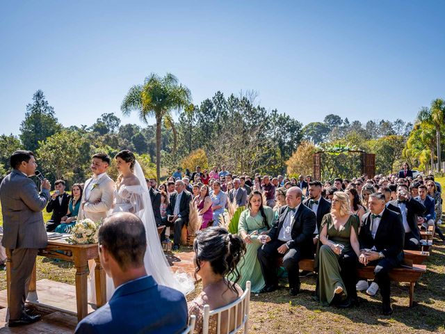 O casamento de Felipe e Emyli em Fazenda Rio Grande, Paraná 49