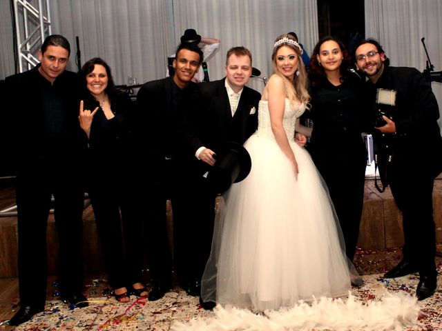O casamento de Diego e Elaine em Suzano, São Paulo 30