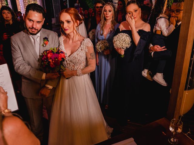 O casamento de Lucas e Nicole em Porto Alegre, Rio Grande do Sul 24