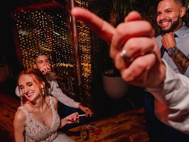 O casamento de Lucas e Nicole em Porto Alegre, Rio Grande do Sul 38