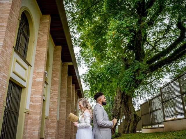 O casamento de Michael e Marina em Curitiba, Paraná 22