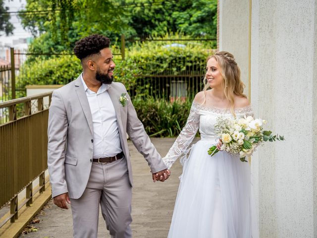 O casamento de Michael e Marina em Curitiba, Paraná 36