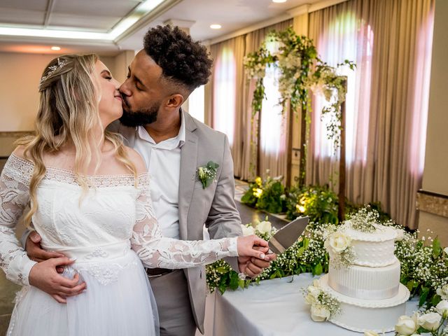 O casamento de Michael e Marina em Curitiba, Paraná 41