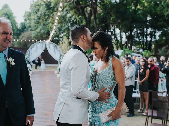 O casamento de Léo e Rafa em Confins, Minas Gerais 6