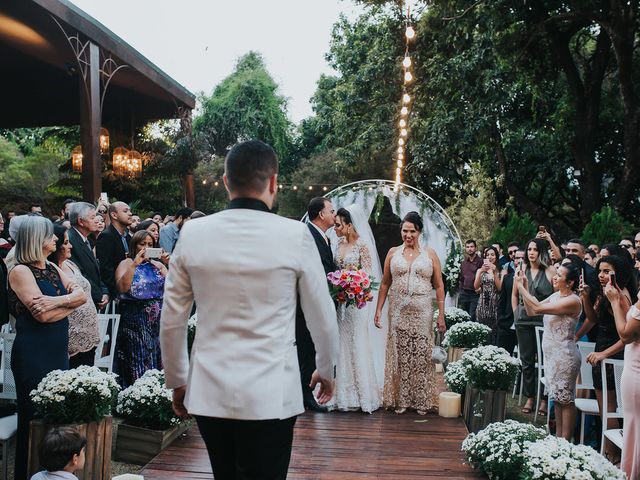 O casamento de Léo e Rafa em Confins, Minas Gerais 12