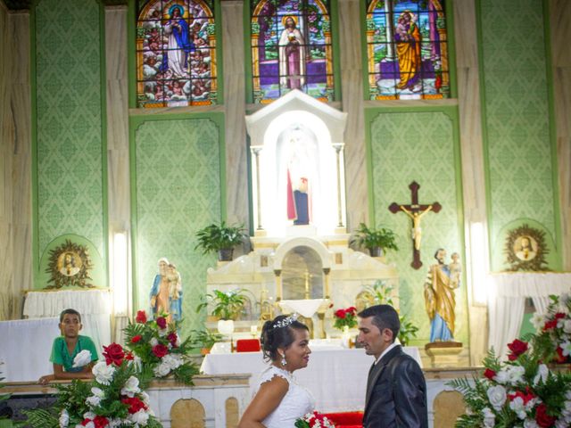 O casamento de Carlos e Viviane em Cipotânea, Minas Gerais 13