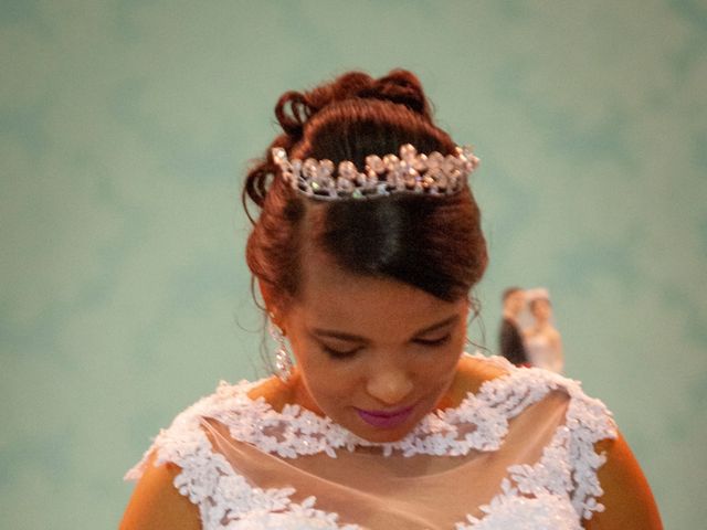 O casamento de Carlos e Viviane em Cipotânea, Minas Gerais 38