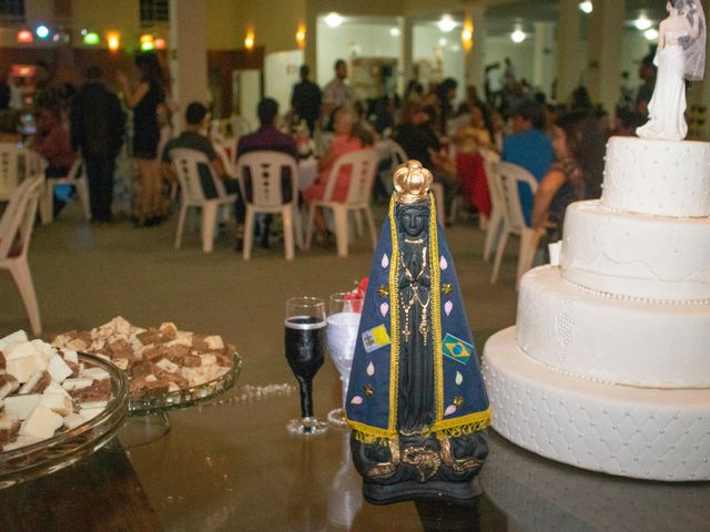 O casamento de Carlos e Viviane em Cipotânea, Minas Gerais 40