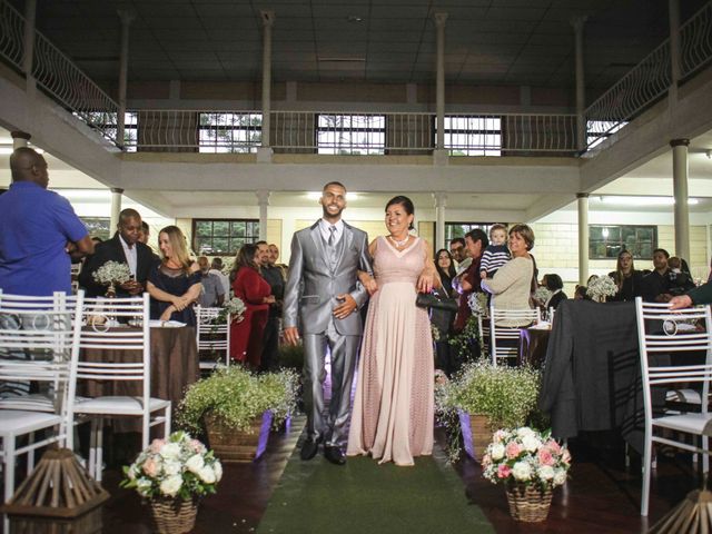 O casamento de Diogo e Larissa em Diadema, São Paulo 35