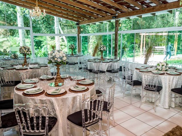 O casamento de Cristian e Isabelle em Curitiba, Paraná 6