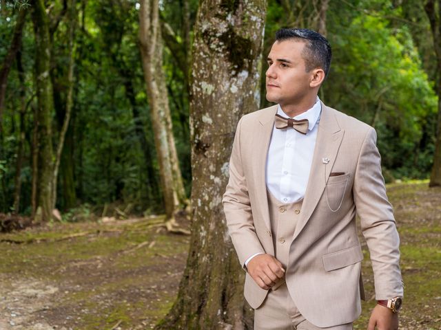 O casamento de Cristian e Isabelle em Curitiba, Paraná 20