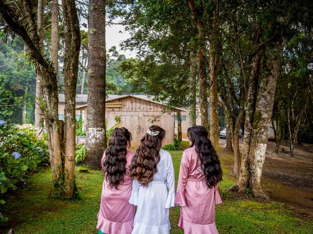 O casamento de Cristian e Isabelle em Curitiba, Paraná 29