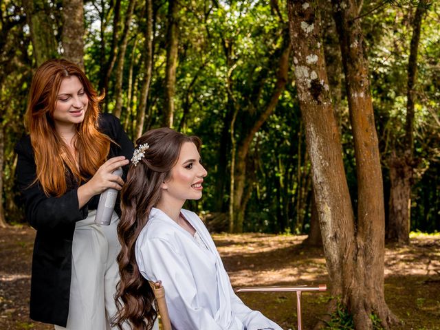 O casamento de Cristian e Isabelle em Curitiba, Paraná 40