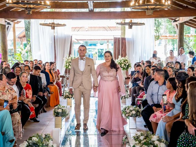 O casamento de Cristian e Isabelle em Curitiba, Paraná 59