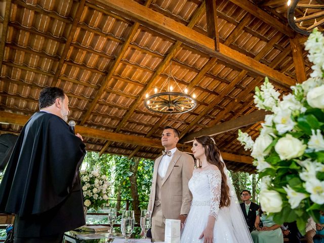 O casamento de Cristian e Isabelle em Curitiba, Paraná 82