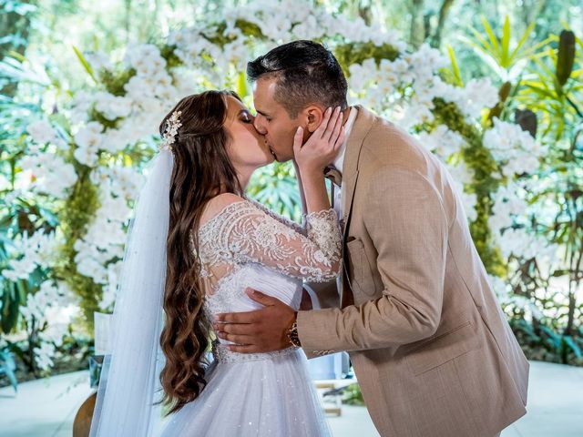 O casamento de Cristian e Isabelle em Curitiba, Paraná 96