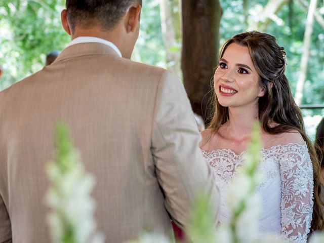 O casamento de Cristian e Isabelle em Curitiba, Paraná 101