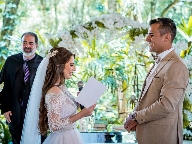 O casamento de Cristian e Isabelle em Curitiba, Paraná 102