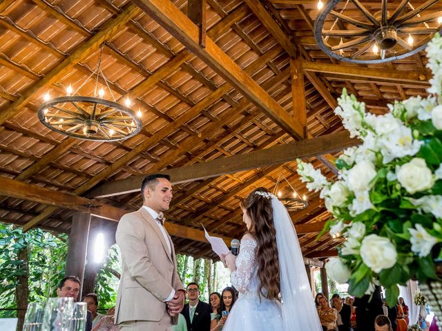 O casamento de Cristian e Isabelle em Curitiba, Paraná 104