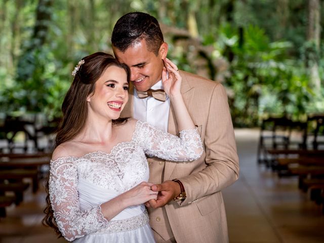 O casamento de Cristian e Isabelle em Curitiba, Paraná 124